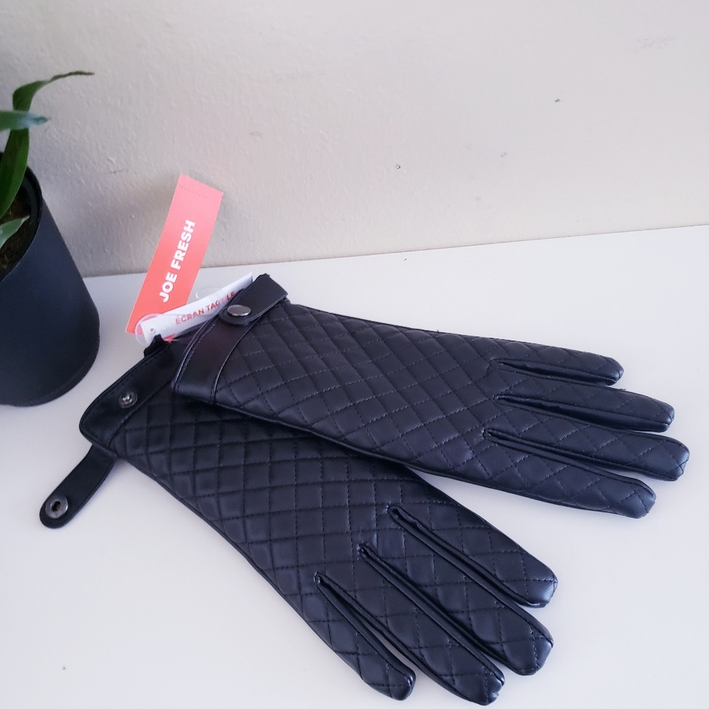 JOE FRESH NWT Quilted Faux Leather Gloves S/M